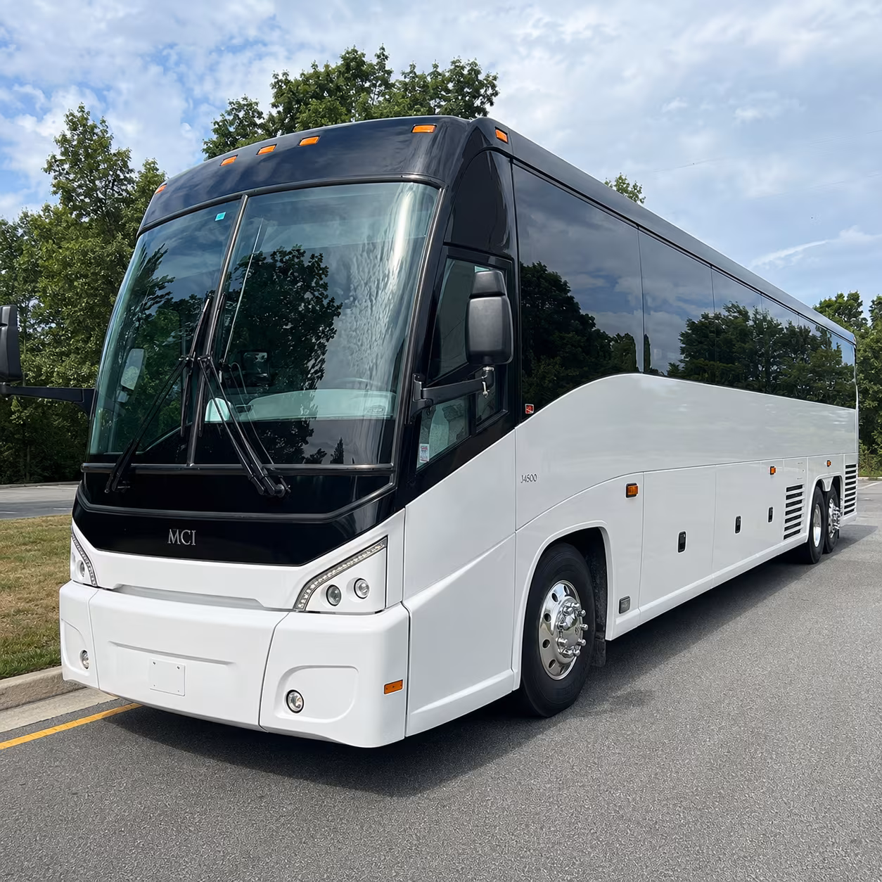 cajundome concert shuttles for large groups in lafayette