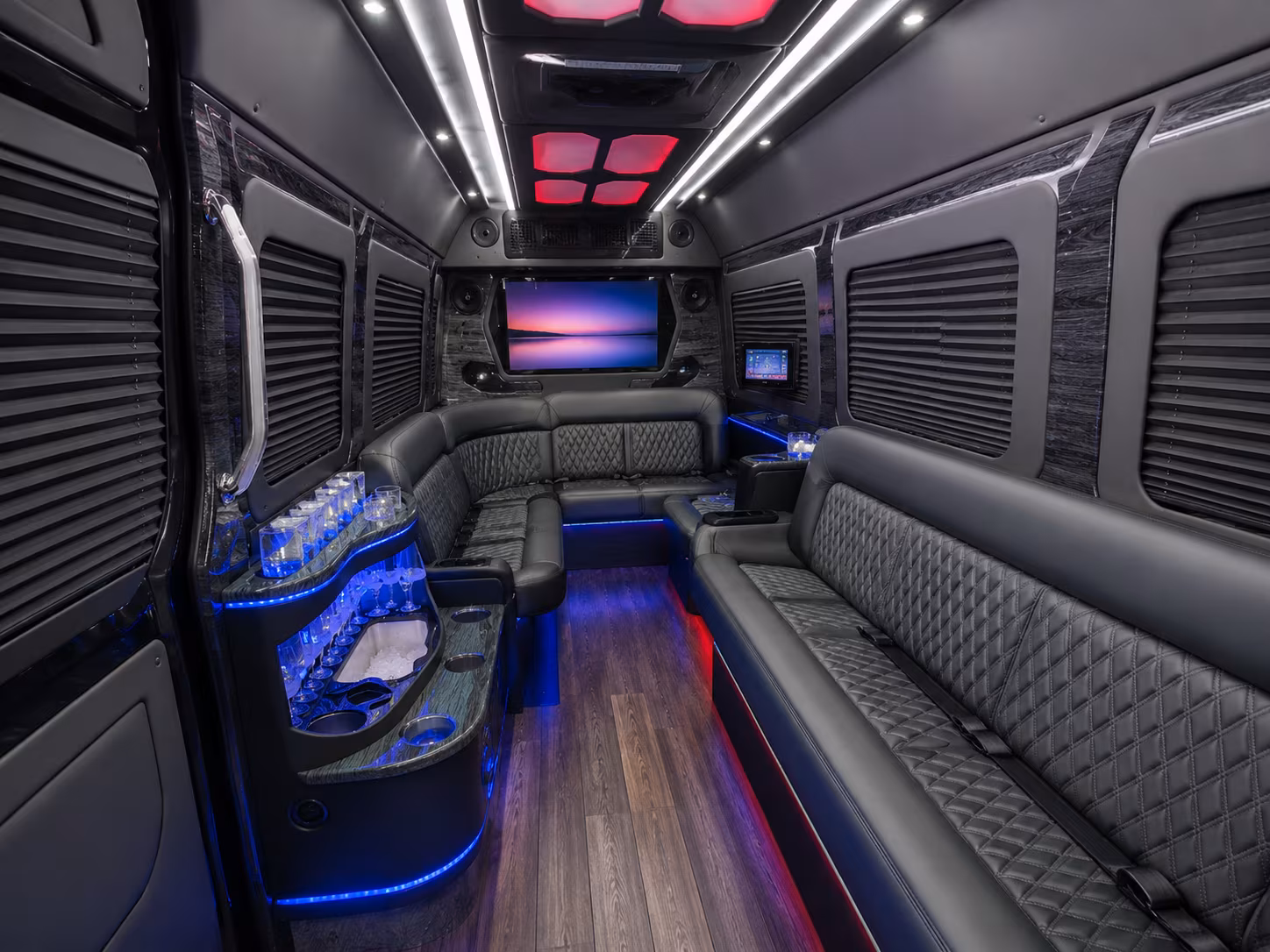 lafayette 28 passenger party bus
