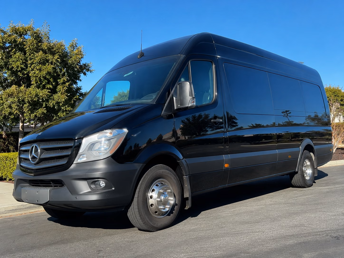 lafayette airport transportation onboard seating