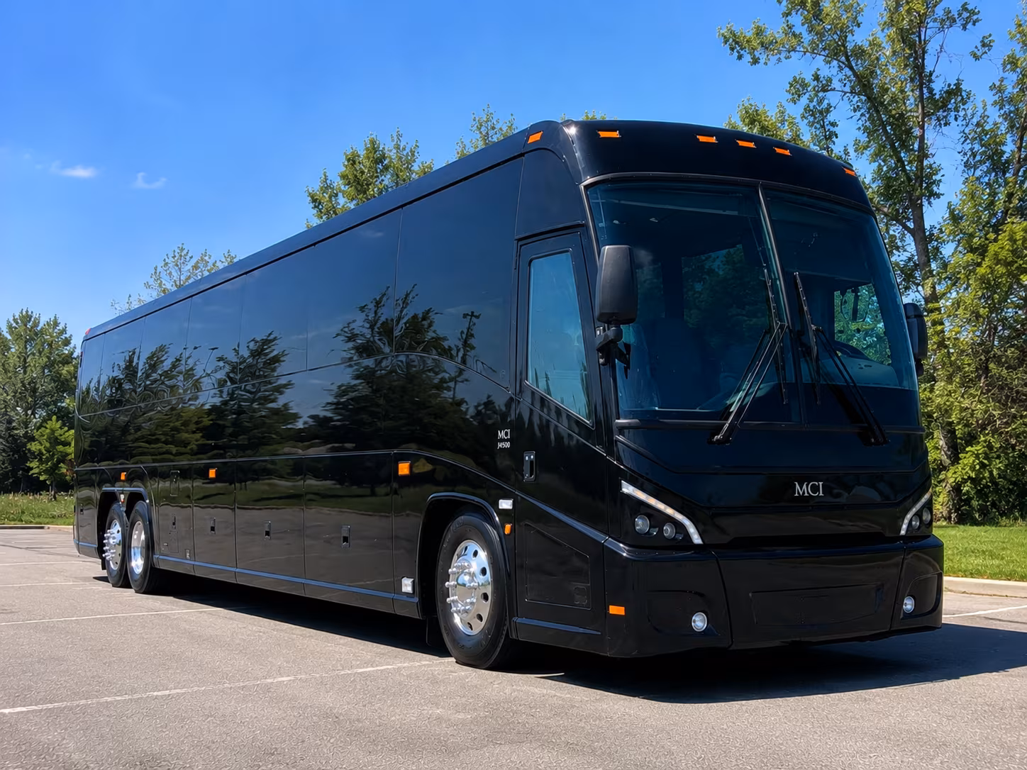 shuttle guests between pinhook road hotels and your lafayette ceremony venue